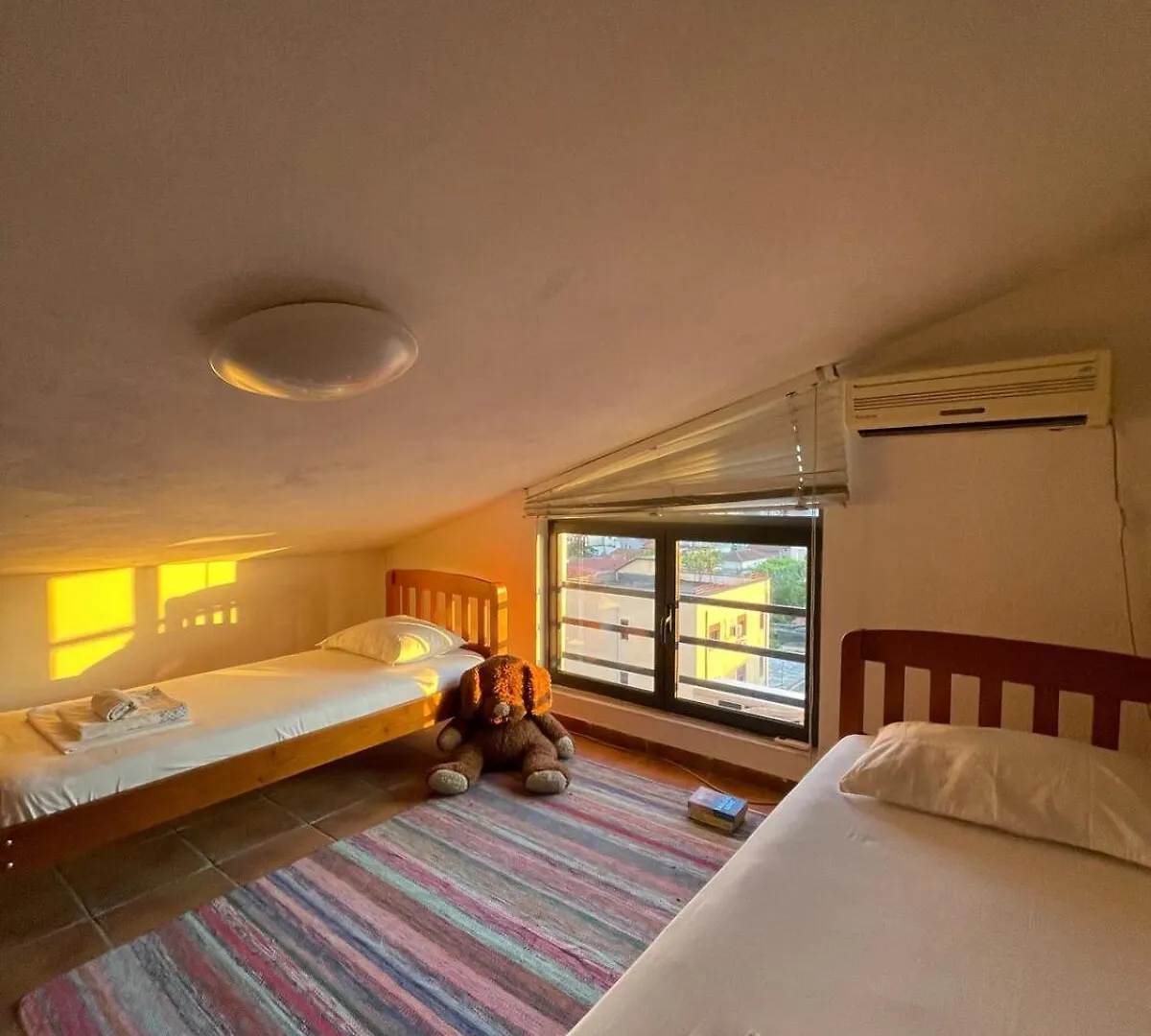 Cozy Big Apartment With Balcony Тирана